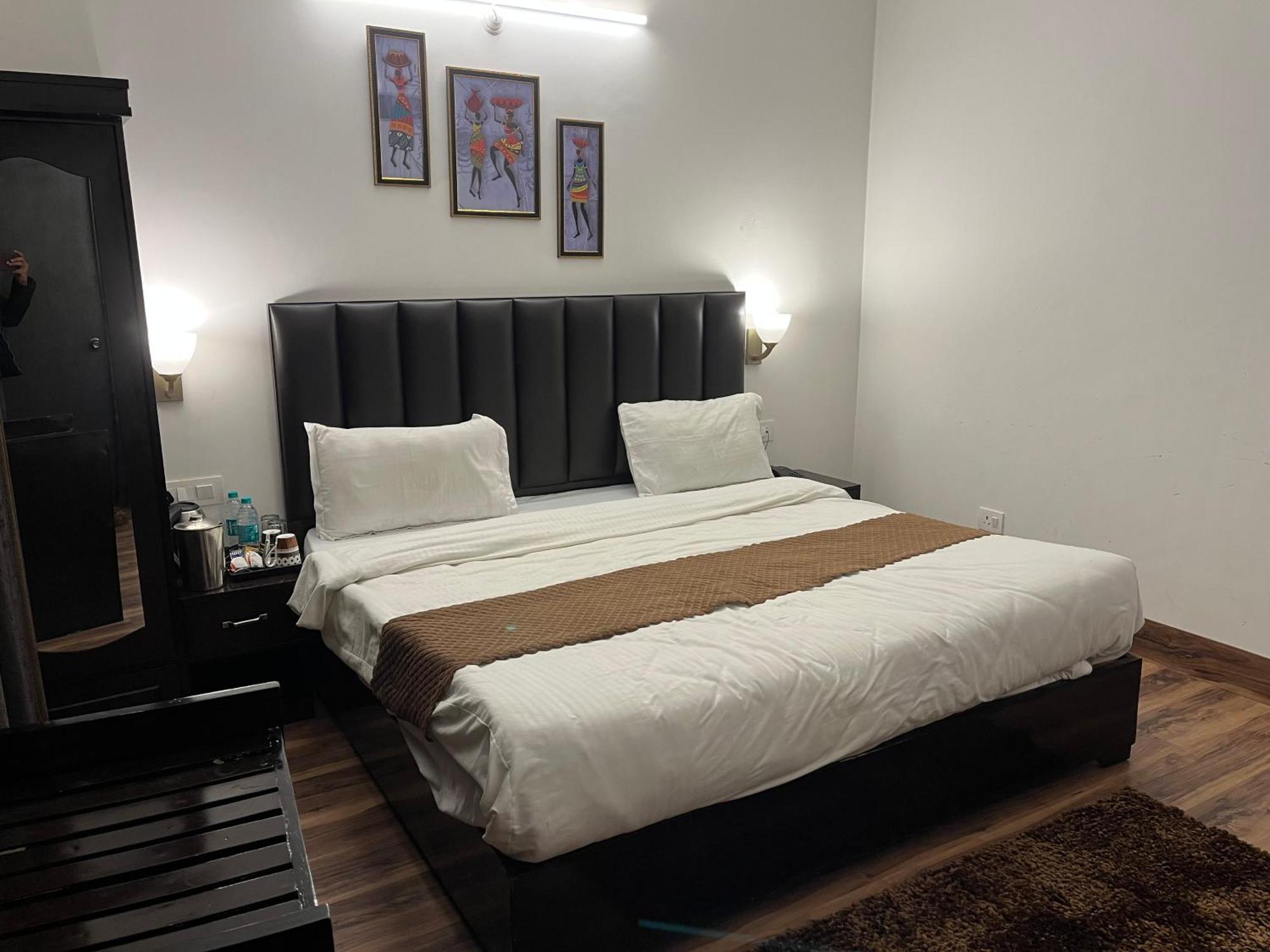 Cedar Woods Resort By Heyan Hotels Nainital Exterior foto